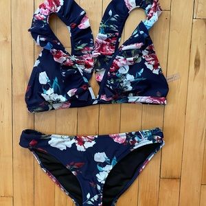 Cupshe floral ruffled bikini.
